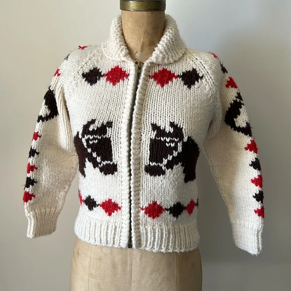 1950’s Vintage Handmade Cowichan Horse Sweater - Picture 4 of 17